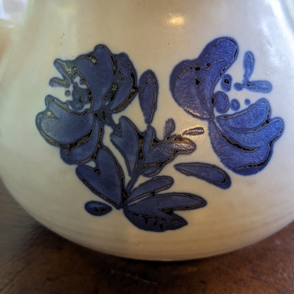 Vtg Pfaltzgraff Yorktowne Teapot 2-3 Cup USA Old Castle Mark 5504. - Picture 2 of 6